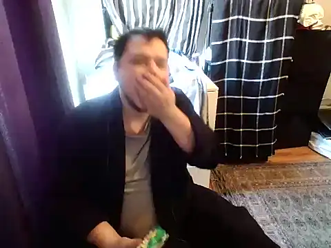 Bebemickey75 online show from March 15, 2025, 3:27 pm