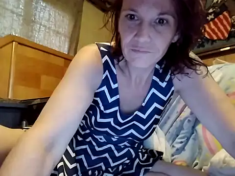 spundarella420 online show from August 4, 2026, 5:26 pm