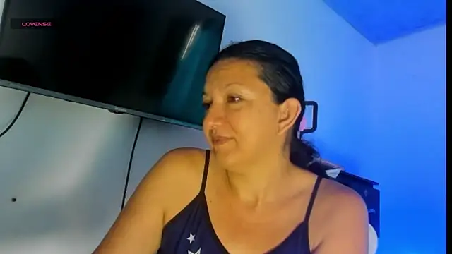 Angelblue  online show from June 6, 2026, 1:27 pm