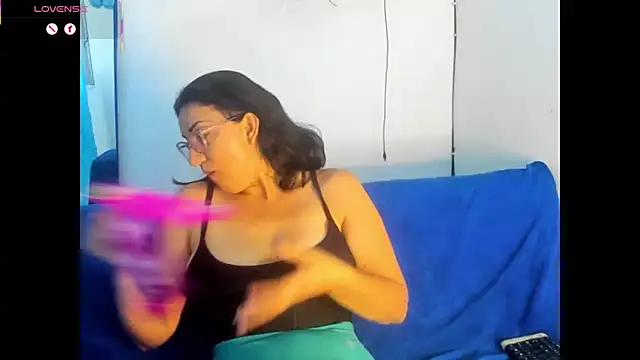 Angelblue  online show from June 10, 2026, 1:43 pm
