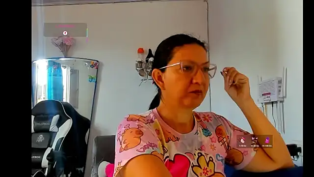 Angelblue  online show from June 25, 2026, 2:21 pm