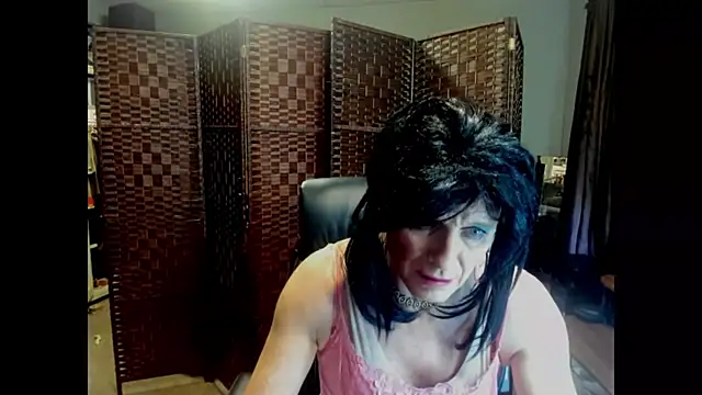 CharlotteAshton online show from May 23, 2026, 1:37 pm