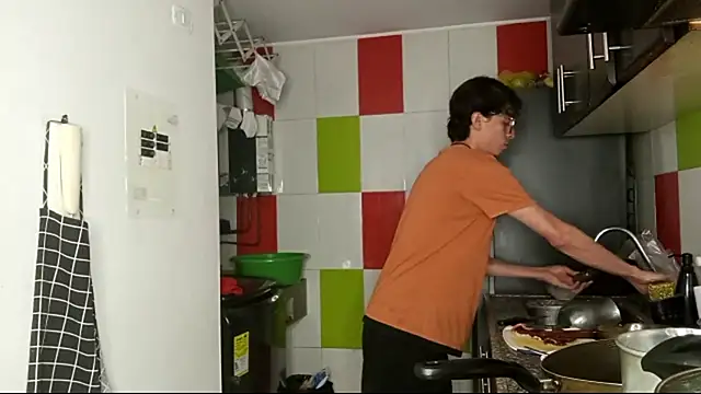 Norehg online show from October 9, 2025, 8:34 am