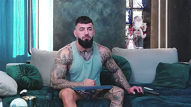 masterkingofmusclee online show from December 12, 2024, 9:40 am