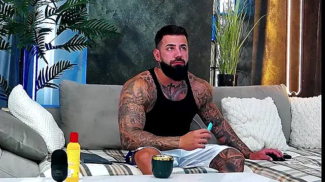 Snapshot of masterkingofmusclee chatting on September 26, 2025, 7:01 am masterkingofmusclee online show from September 26, 2025, 7:01 am