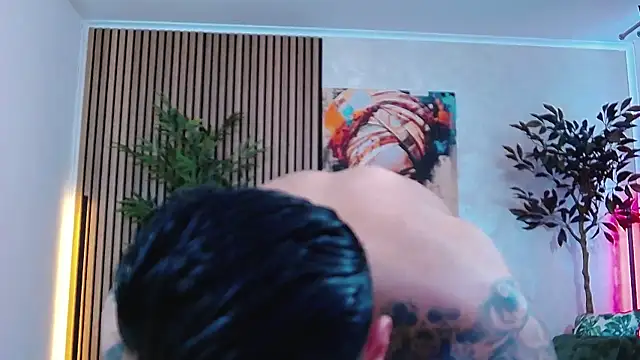 Snapshot of masterkingofmusclee chatting on April 15, 2026, 7:37 am masterkingofmusclee online show from April 15, 2026, 7:37 am