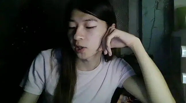 CarlyJoy online show from January 3, 2025, 1:58 pm