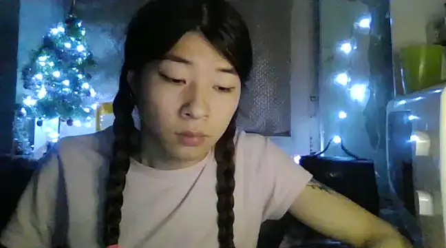 CarlyJoy online show from January 5, 2025, 4:27 pm
