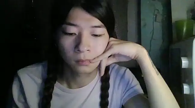 CarlyJoy online show from January 5, 2025, 7:28 pm