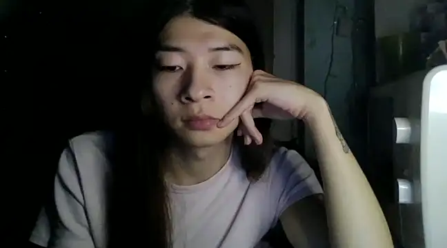 CarlyJoy online show from January 8, 2025, 4:33 pm