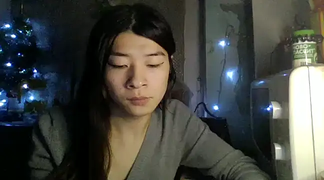 CarlyJoy online show from January 14, 2025, 3:47 pm