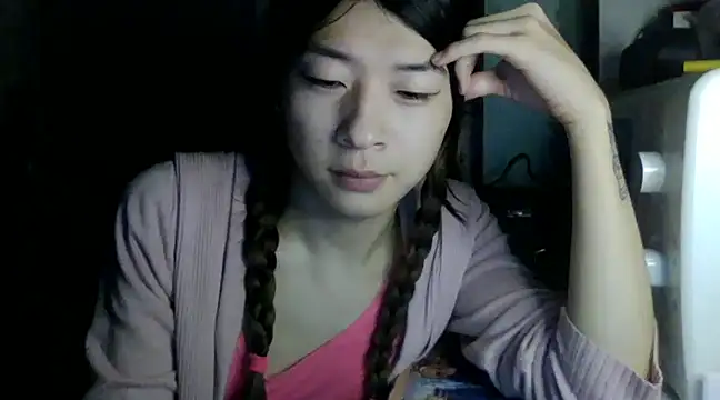 CarlyJoy online show from February 9, 2025, 3:23 pm