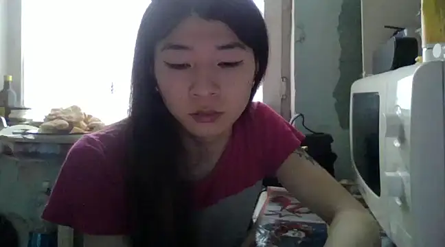 CarlyJoy online show from February 12, 2025, 10:24 am