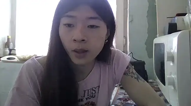 CarlyJoy online show from March 20, 2025, 11:38 am