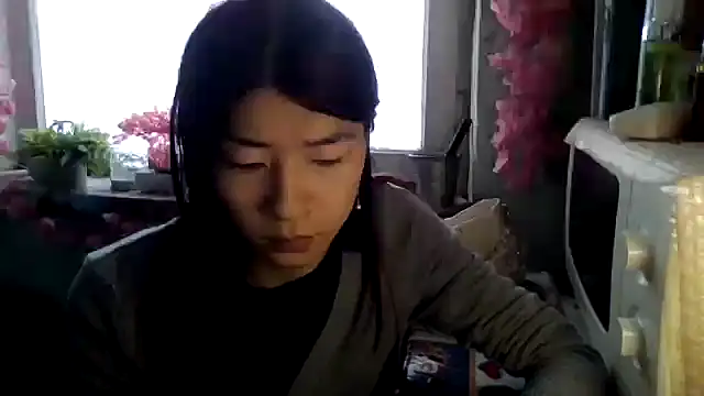 CarlyJoy online show from November 4, 2025, 8:02 am