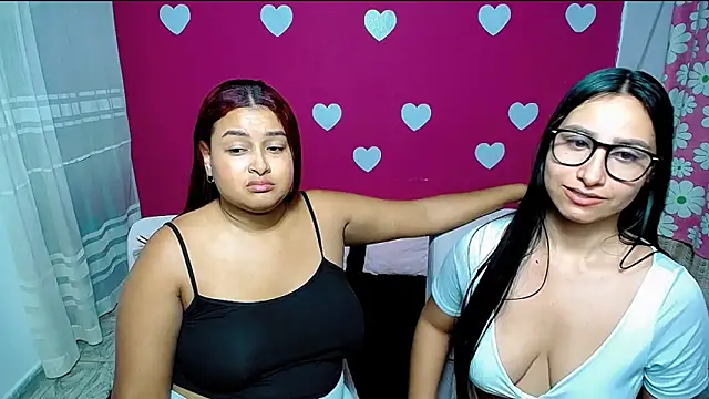 violeta rous online show from May 2, 2026, 3:44 am