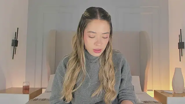 chloe d online show from May 2, 2026, 3:06 pm