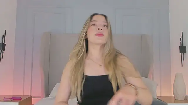 chloe d online show from June 11, 2026, 1:31 pm