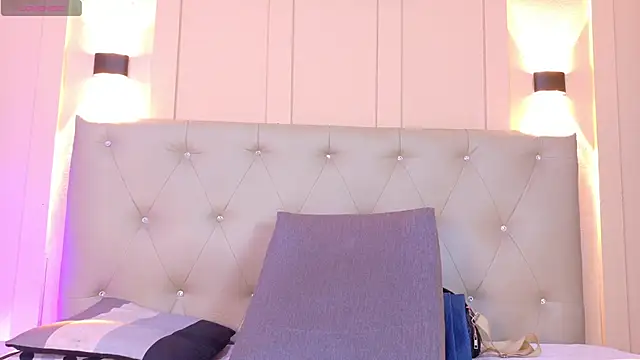 sofiaa ebony online show from March 14, 2026, 1:16 pm