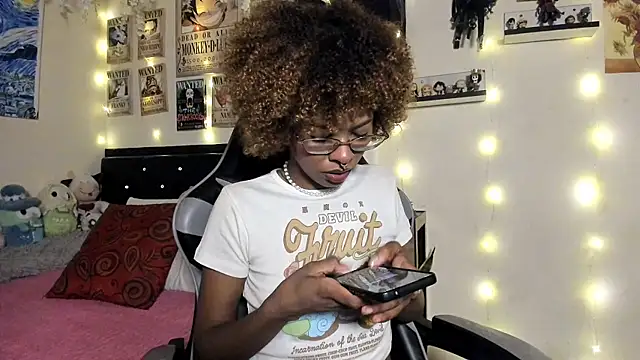 Snapshot of Cristal_Jonas@xh chatting on October 4, 2025, 4:54 am Cristal Jonasxh online show from October 4, 2025, 4:54 am