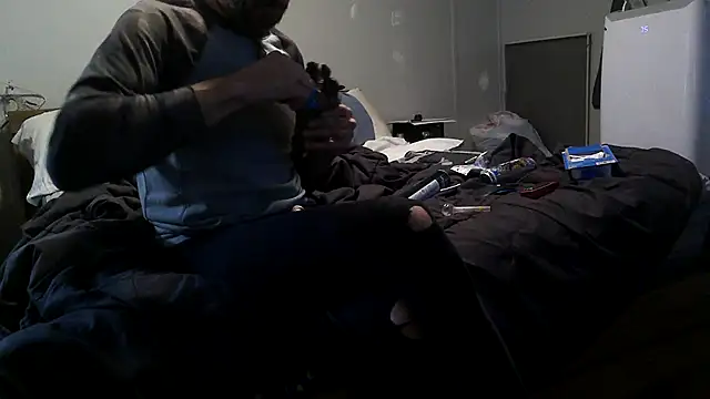 Bi curious86 online show from October 26, 2025, 5:41 pm