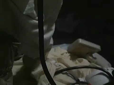 Snapshot of Bi_curious86 chatting on February 8, 2026, 3:21 am Bi curious86 online show from February 8, 2026, 3:21 am