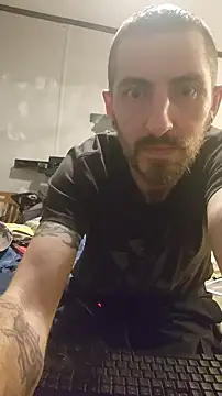 Snapshot of Bi_curious86 chatting on March 14, 2026, 2:39 am Bi curious86 online show from March 14, 2026, 2:39 am