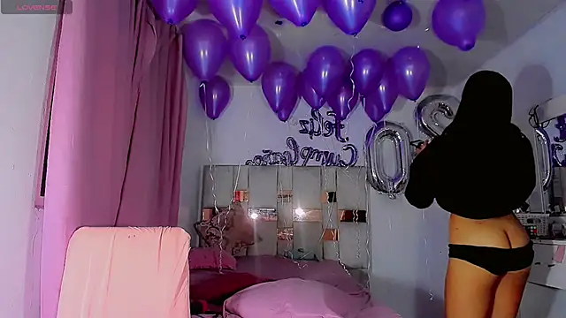 Hannahsmit online show from October 25, 2025, 8:00 am