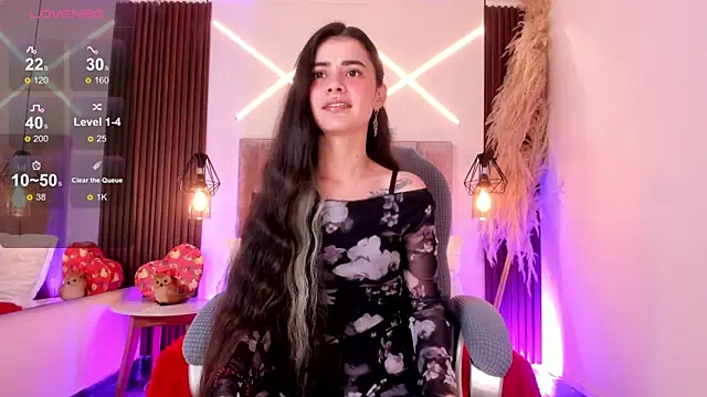 dasha-rodrigues online show from July 18, 2026, 1:37 pm
