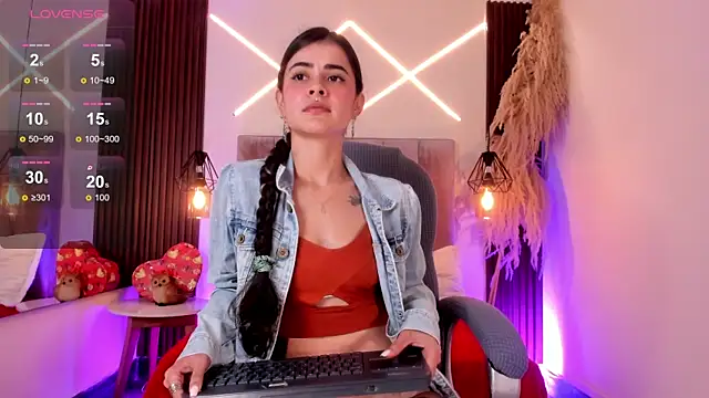 dasha-rodrigues online show from July 19, 2026, 1:37 pm