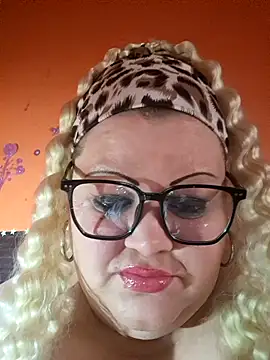 ducicsajsziii online show from March 18, 2026, 10:40 am