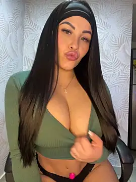 sexyyykloee online show from September 25, 2025, 6:17 am