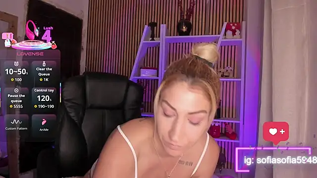 sofiah  online show from February 18, 2026, 5:42 pm