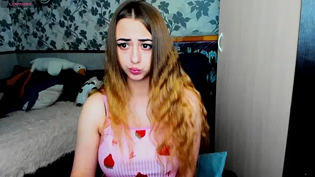 weakness4u online show from October 7, 2025, 5:37 am