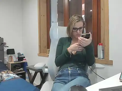 Madame Callie online show from March 11, 2026, 1:39 pm