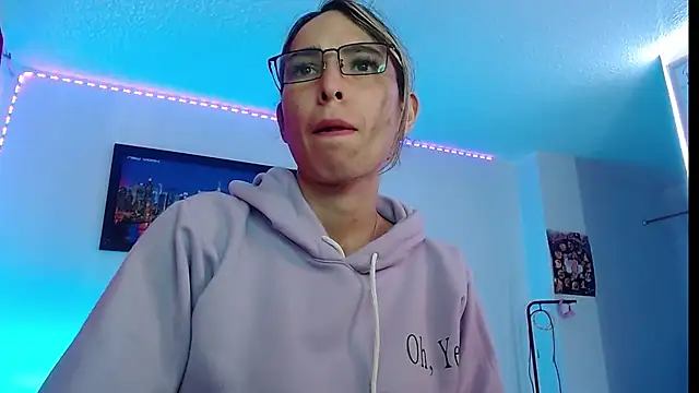 Snapshot of Niky_777 chatting on September 19, 2025, 8:31 pm Niky 777 online show from September 19, 2025, 8:31 pm