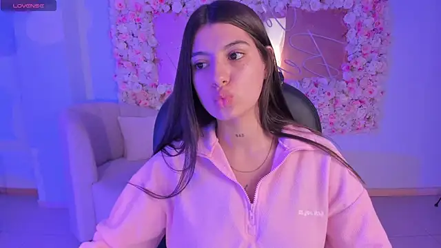 AlessiaCorleone  online show from December 22, 2024, 12:27 pm