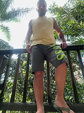 Juan Castano online show from December 8, 2024, 9:30 pm