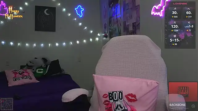 Snapshot of K4Li3Rxyzz chatting on October 12, 2025, 11:20 am K4Li3Rxyzz online show from October 12, 2025, 11:20 am