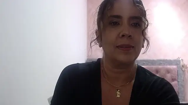 Victoria meester online show from June 12, 2026, 3:33 pm