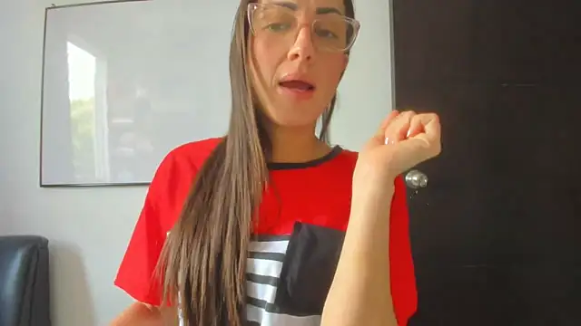 Snapshot of squirttati33 chatting on February 9, 2026, 4:11 pm squirttati33 online show from February 9, 2026, 4:11 pm