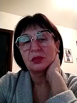 AlbinaXPretty online show from December 8, 2024, 6:22 am