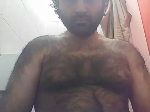 Snapshot of JohnBond009 chatting on October 16, 2025, 9:27 pm JohnBond009 online show from October 16, 2025, 9:27 pm