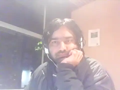 Snapshot of JohnBond009 chatting on February 6, 2026, 8:12 pm JohnBond009 online show from February 6, 2026, 8:12 pm