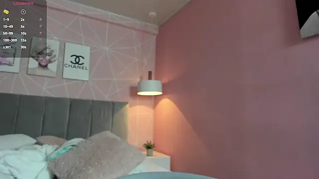 Snapshot of dolly_zoe chatting on January 30, 2025, 6:13 am dolly zoe online show from January 30, 2025, 6:13 am