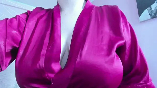 Snapshot of dolly_zoe chatting on February 22, 2025, 5:23 am dolly zoe online show from February 22, 2025, 5:23 am