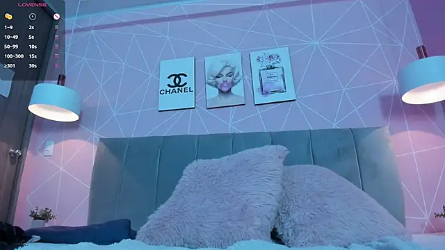 Snapshot of dolly_zoe chatting on February 22, 2025, 8:29 am dolly zoe online show from February 22, 2025, 8:29 am