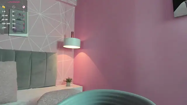 Snapshot of dolly_zoe chatting on March 6, 2025, 8:41 am dolly zoe online show from March 6, 2025, 8:41 am