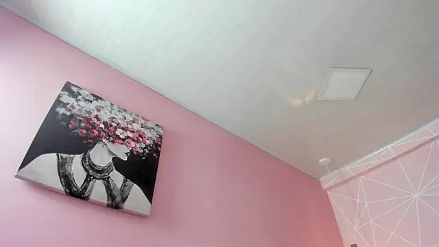 Snapshot of dolly_zoe chatting on October 6, 2025, 9:56 pm dolly zoe online show from October 6, 2025, 9:56 pm