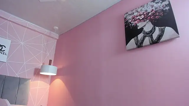 Snapshot of dolly_zoe chatting on October 20, 2025, 8:53 pm dolly zoe online show from October 20, 2025, 8:53 pm